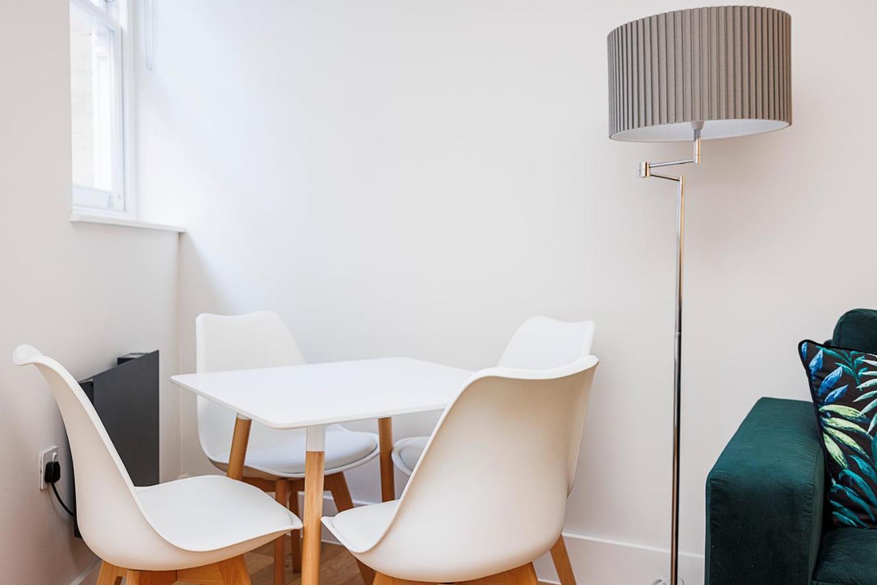 Luxury Spacious 2 Bed Apartment, London - Sk 외부 사진