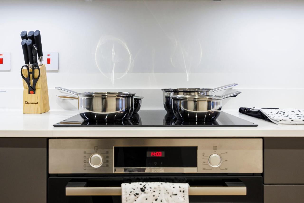 Luxury Spacious 2 Bed Apartment, London - Sk 외부 사진